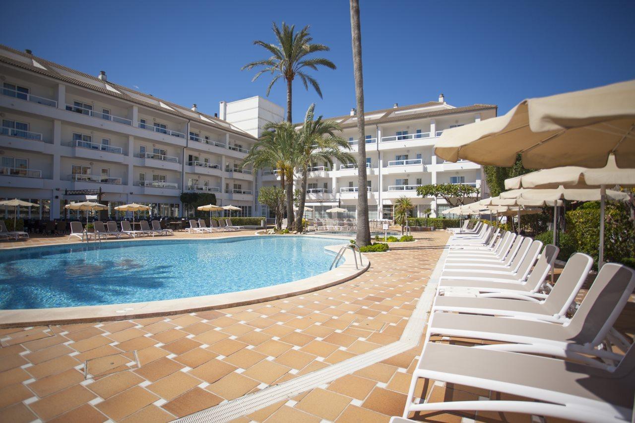 Grupotel Santa Eularia & Spa - Adults Only Santa Eulària des Riu Kültér fotó