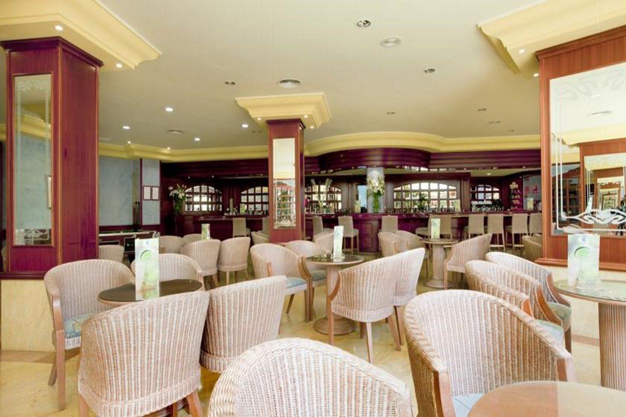 Grupotel Santa Eularia & Spa - Adults Only Santa Eulària des Riu Kültér fotó